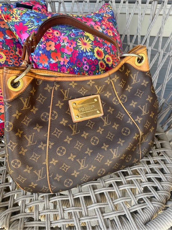 Louis Vuitton Handbags - Louis Vuitton Galleria